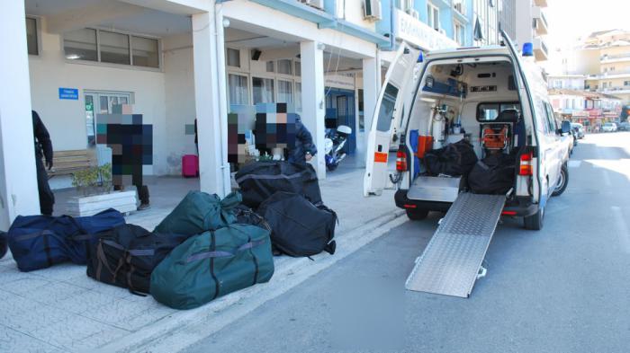 Ηγουμενίτσα: Μετέφεραν 320 κιλά ναρκωτικών με ασθενοφόρο!   